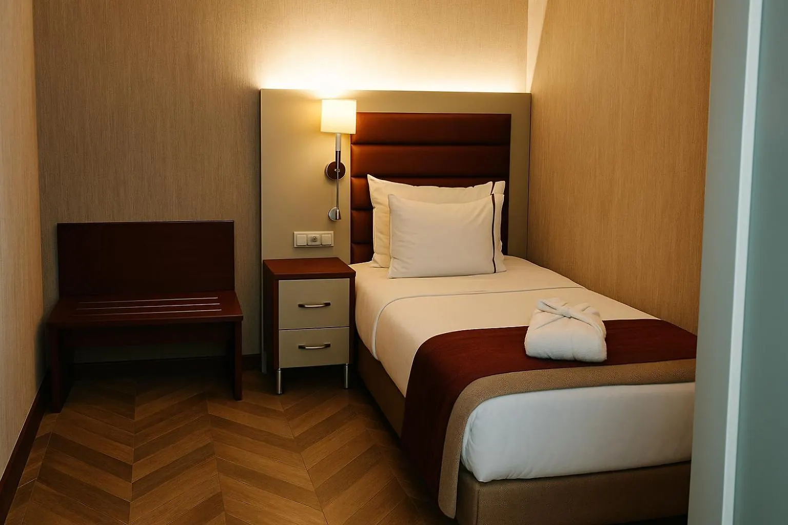 Taksim Gonen Hotel Istanbul 4*,